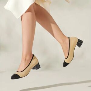 Vivaia Julie Pro Almond Toe Chunky Heels Beige Black Size 39 US 8.5 $189 Knit